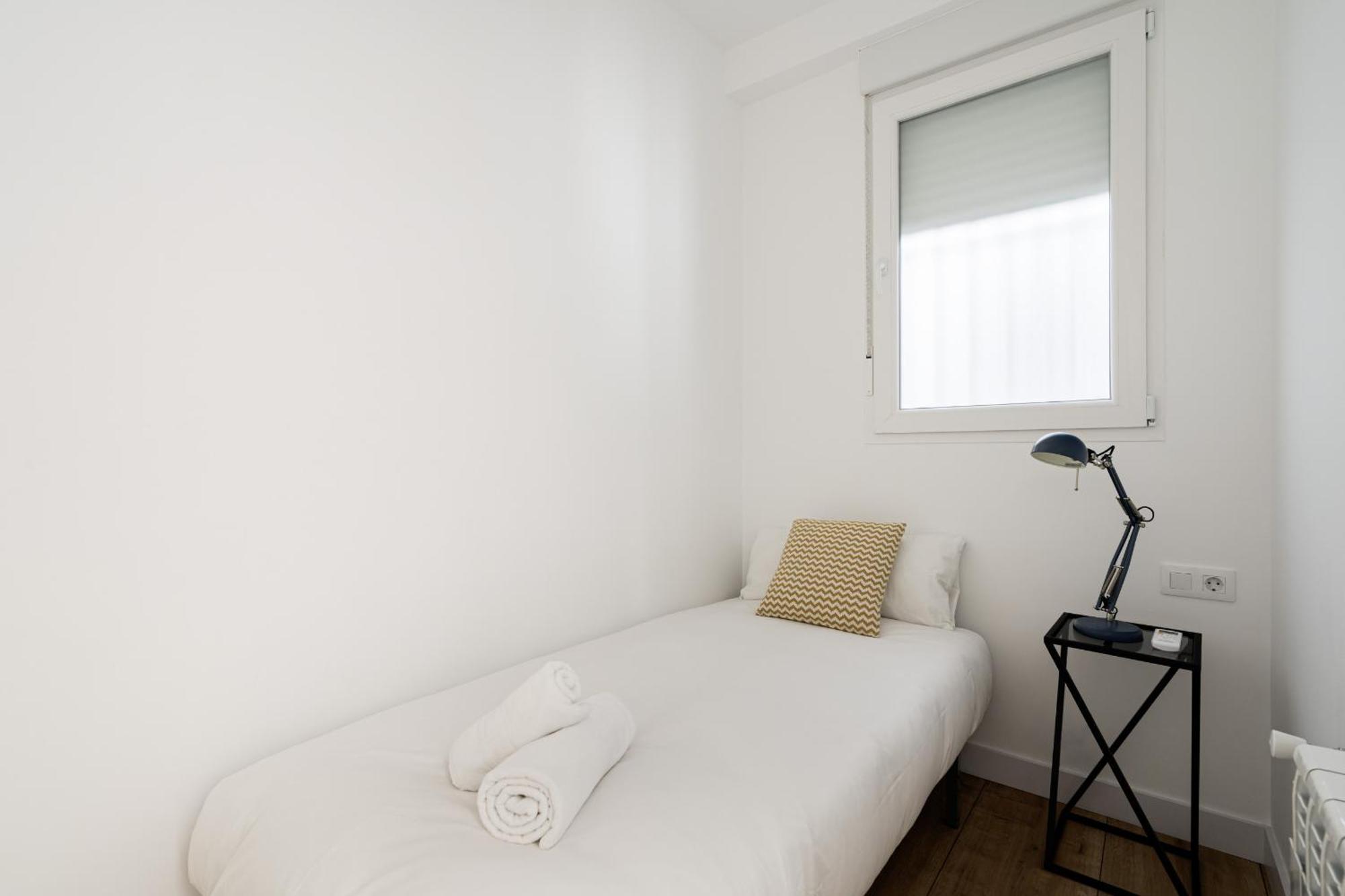Apartamento Reformado En Metro Ibiza Alquiler Temporal Мадрид Экстерьер фото